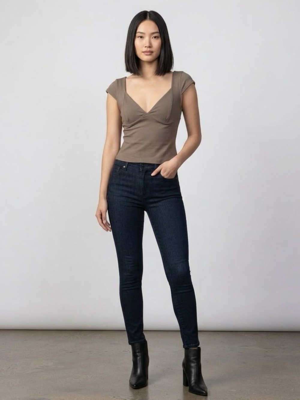 Sincerely Jules Cap Sleeve Top(Pit to pit 15” Length 19”)
